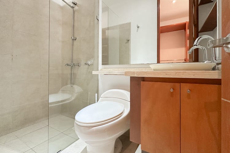 Apartamento de 2 alcobas en arriendo en Chico Norte, Bogotá, 69 m² · foto 10 de 24