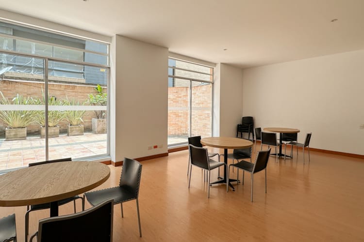 Apartamento de 2 alcobas en arriendo en Chico Norte, Bogotá, 69 m² · foto 18 de 24
