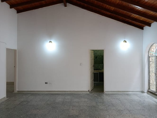 Casa de 4 alcobas en arriendo en Costa De Oro, Montería, 600 m² · foto 11 de 12