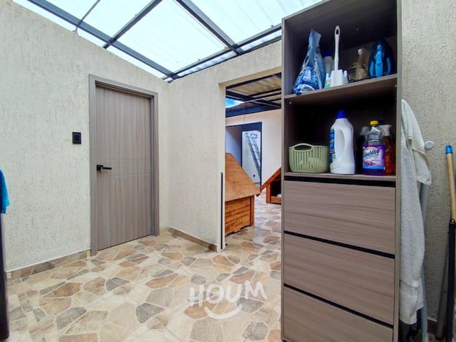 Casa de 5 alcobas en arriendo en Alqueria, Bogotá, 238 m² · foto 18 de 24