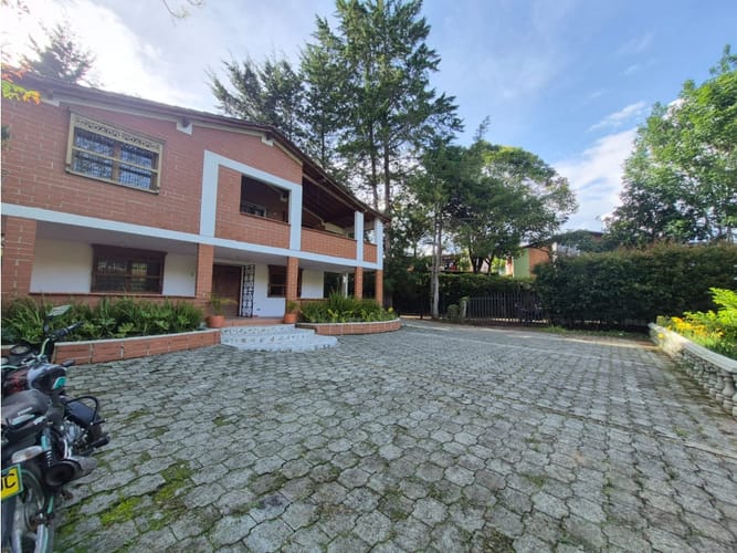 Casa de 3 alcobas en arriendo en El Retiro, 250 m² · foto 4 de 24