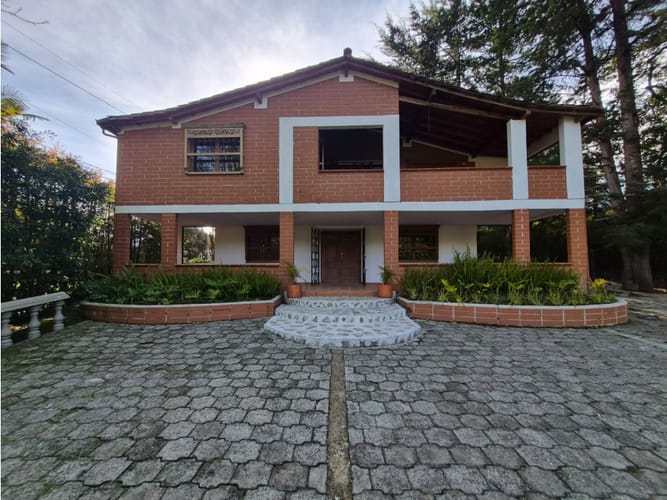 Casa de 3 alcobas en arriendo en El Retiro, 250 m² · foto 6 de 24