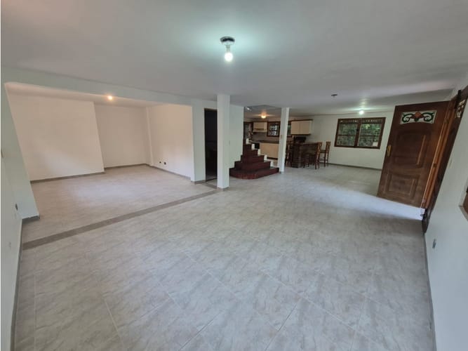 Casa de 3 alcobas en arriendo en El Retiro, 250 m² · foto 10 de 24