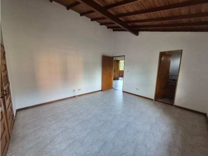 Casa de 3 alcobas en arriendo en El Retiro, 250 m² · foto 23 de 24