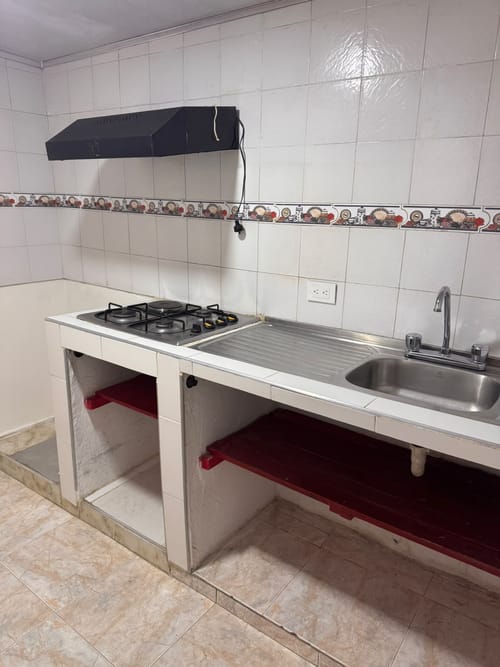 Apartamento de 2 alcobas en arriendo en La Española, Bogotá, 50 m² · foto 13 de 18