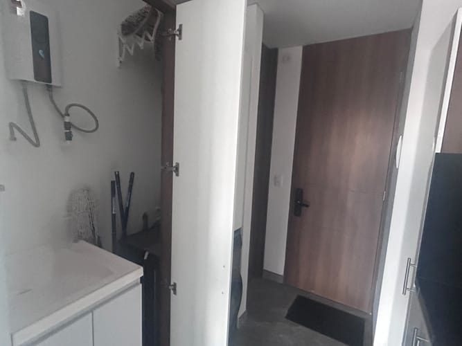 Apartamento de 1 alcoba en venta en Sagrado Corazon, Bogotá, 23 m² · foto 8 de 16