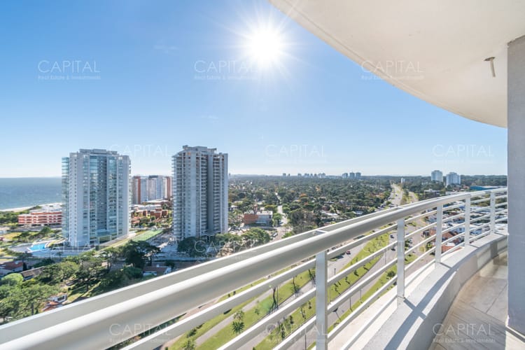 Apartamento en Alquiler Anual · Foto 2