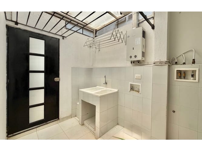 Casa de 3 alcobas en arriendo en Ciudad Jardin, Cali, 230 m² · foto 9 de 24