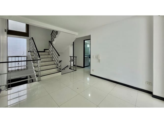 Casa de 3 alcobas en arriendo en Ciudad Jardin, Cali, 230 m² · foto 12 de 24