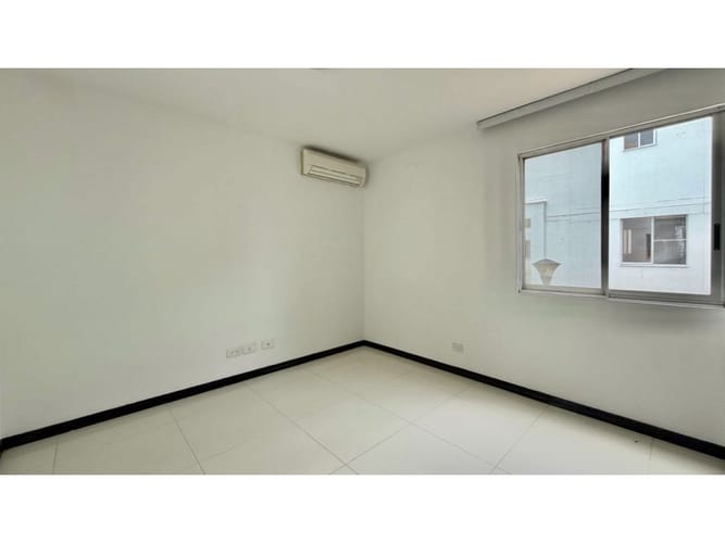 Casa de 3 alcobas en arriendo en Ciudad Jardin, Cali, 230 m² · foto 18 de 24