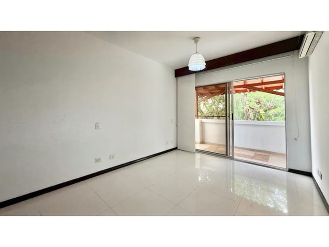 Casa de 3 alcobas en arriendo en Ciudad Jardin, Cali, 230 m² · foto 22 de 24