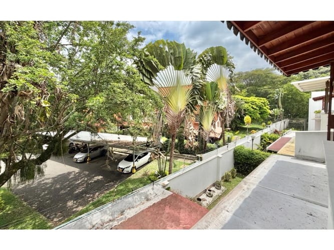 Casa de 3 alcobas en arriendo en Ciudad Jardin, Cali, 230 m² · foto 24 de 24