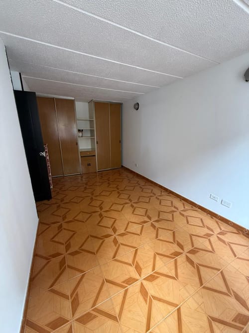 Apartamento de 2 alcobas en venta en Engativa Centro, Bogotá, 50 m² · foto 13 de 16