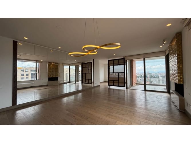 Apartamento de 3 alcobas en venta en Ciudad Salitre Occidental, Bogotá, 158 m² · foto 4 de 24