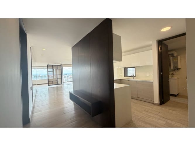 Apartamento de 3 alcobas en venta en Ciudad Salitre Occidental, Bogotá, 158 m² · foto 5 de 24