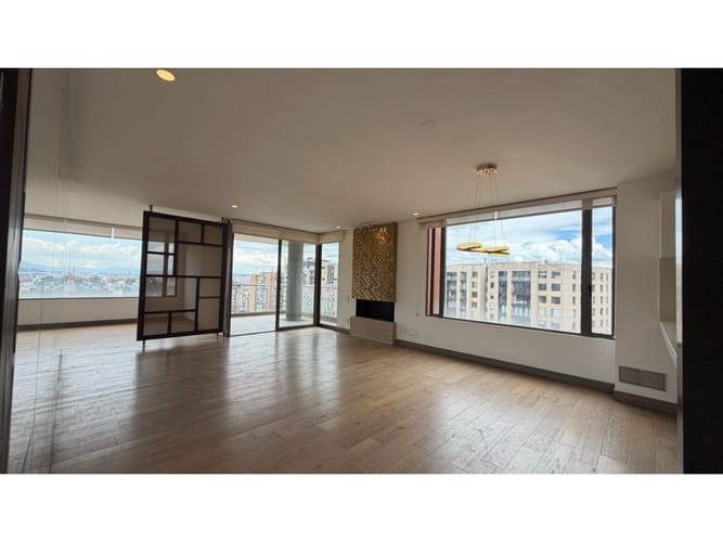 Apartamento de 3 alcobas en venta en Ciudad Salitre Occidental, Bogotá, 158 m² · foto 7 de 24