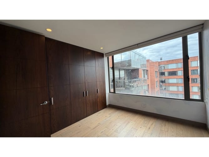 Apartamento de 3 alcobas en venta en Ciudad Salitre Occidental, Bogotá, 158 m² · foto 16 de 24