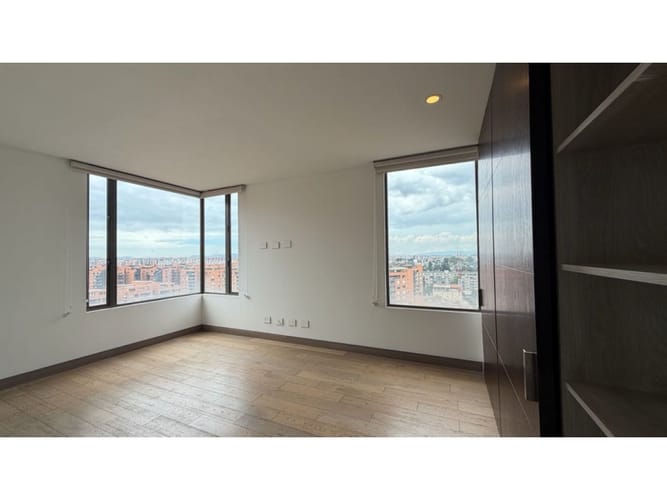 Apartamento de 3 alcobas en venta en Ciudad Salitre Occidental, Bogotá, 158 m² · foto 19 de 24