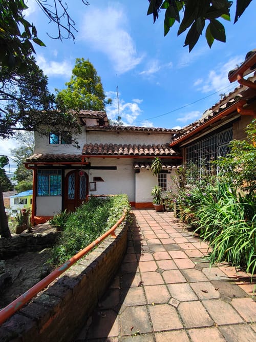 Casa de 7 alcobas en venta en Santa Maria De Suba, Bogotá · foto 2 de 16