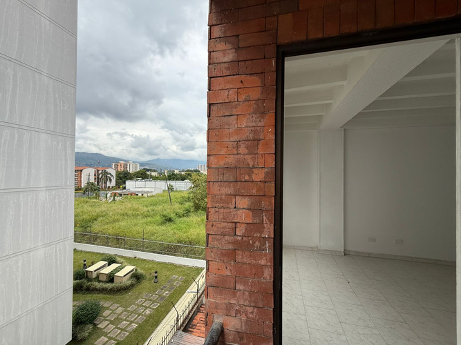 Apartamento de 3 alcobas en arriendo en El Limonar, Cali, 68 m² · foto 3 de 24