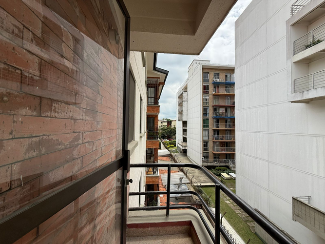 Apartamento de 3 alcobas en arriendo en El Limonar, Cali, 68 m² · foto 4 de 24