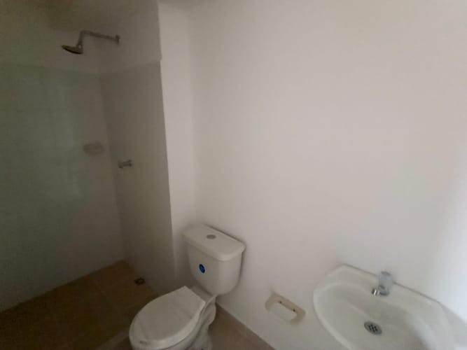 Apartamento de 3 alcobas en arriendo en Los Robles, Soledad, 59 m² · foto 7 de 13