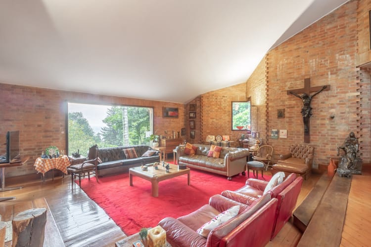 Casa de 3 alcobas en venta en Colinas De Suba, Bogotá, 536 m² · foto 2 de 20