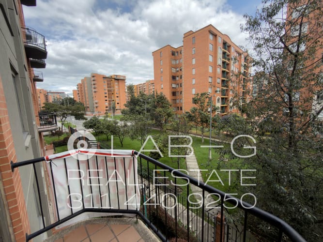 Apartamento de 4 alcobas en venta en Ciudad Salitre Oriental, Bogotá, 98 m² · foto 4 de 24
