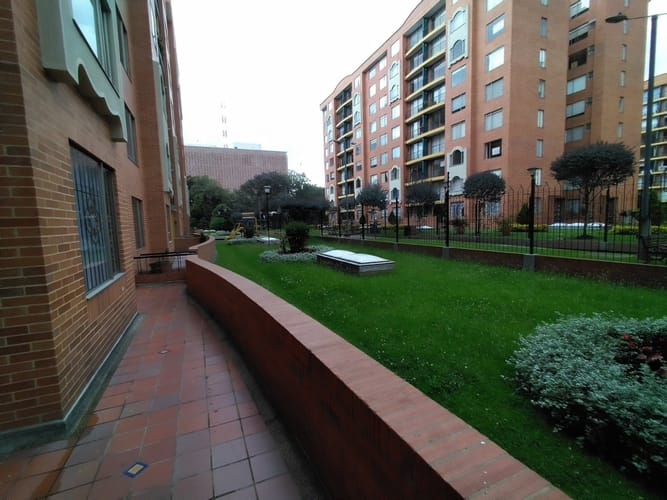 Apartamento de 3 alcobas en arriendo en Ciudad Salitre, Bogotá, 76 m² · foto 4 de 20