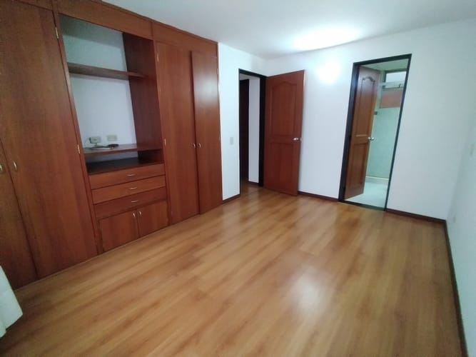 Apartamento de 3 alcobas en arriendo en Ciudad Salitre, Bogotá, 76 m² · foto 13 de 20