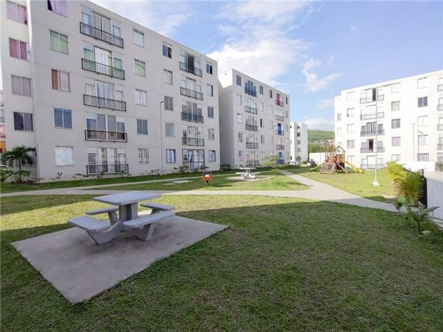 Apartamento de 2 alcobas en arriendo en Panorama, Yumbo, 58 m² · foto 24 de 24