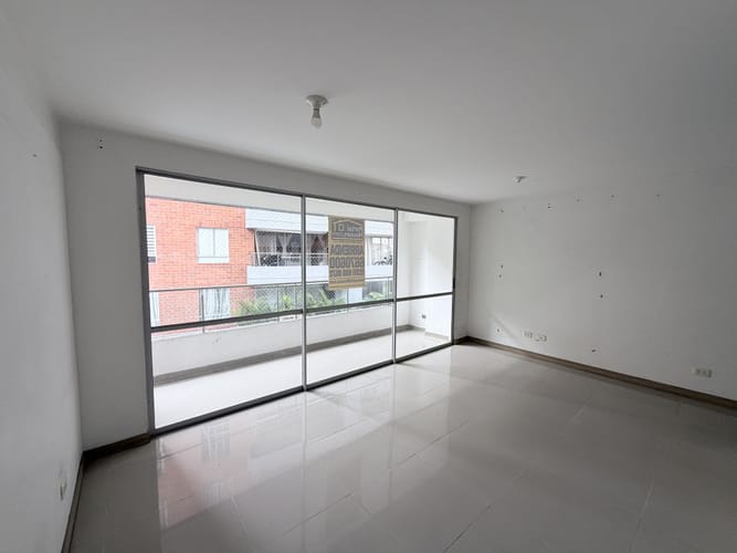 Apartamento de 3 alcobas en arriendo en La Flora, Cali, 82 m² · foto 8 de 21