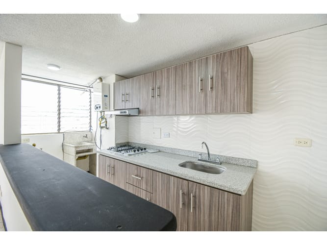 Apartamento de 3 alcobas en arriendo en Alta Suiza, Manizales, 80 m² · foto 3 de 14