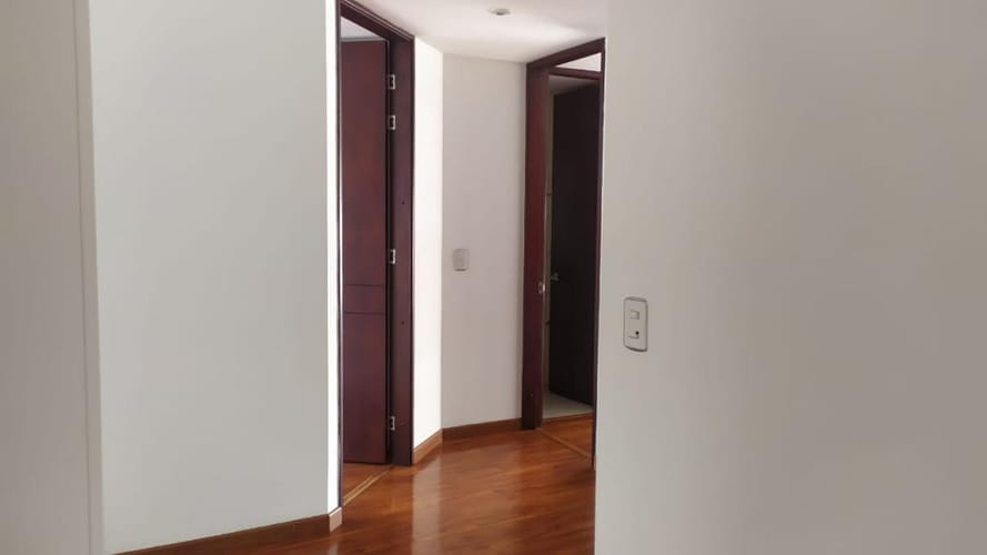 Apartamento de 3 alcobas en arriendo en El Batán, Bogotá, 92 m² · foto 13 de 24