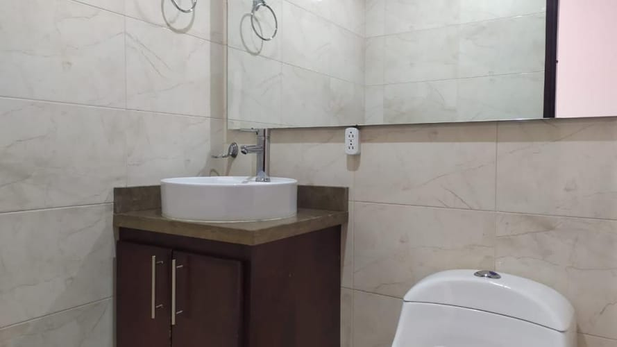 Apartamento de 3 alcobas en arriendo en El Batán, Bogotá, 92 m² · foto 24 de 24