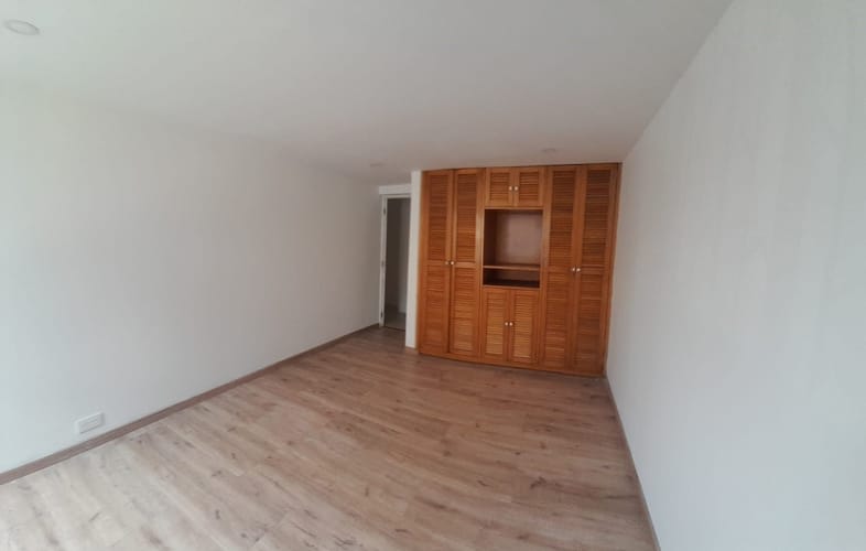 Apartamento de 3 alcobas en arriendo en Rincon De Suba, Bogotá, 100 m² · foto 3 de 15