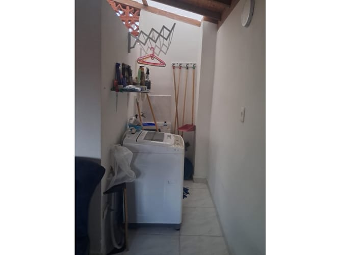 Apartamento de 2 alcobas en venta en Cabañas, Bello, 60 m² · foto 6 de 13