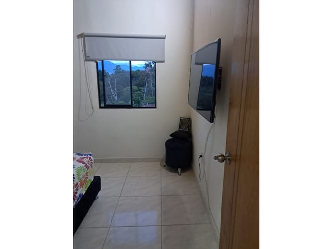 Apartamento de 2 alcobas en venta en Cabañas, Bello, 60 m² · foto 9 de 13