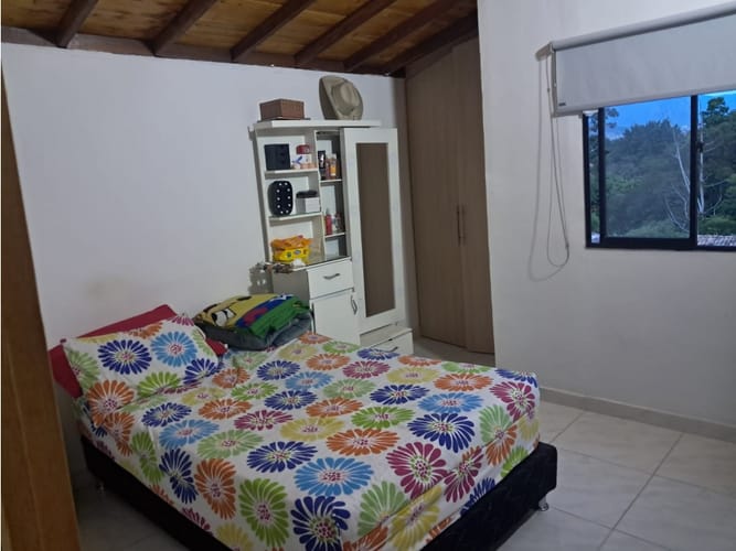 Apartamento de 2 alcobas en venta en Cabañas, Bello, 60 m² · foto 12 de 13