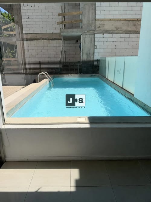 Alquilo apartamento 3 dormitorios c/cochera Barrio Malvin · Foto 2