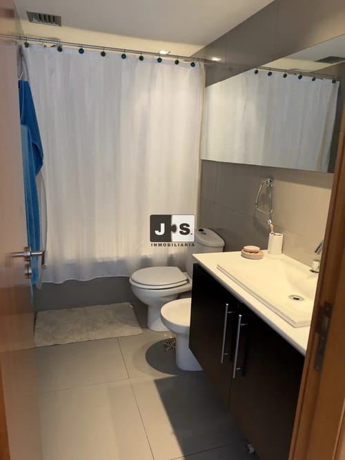 Alquilo apartamento 3 dormitorios c/cochera Barrio Malvin · Foto 8