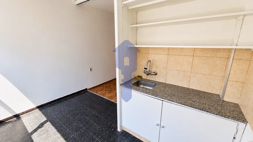 Alquiler monoambiente, Barrio Sur · Foto 7