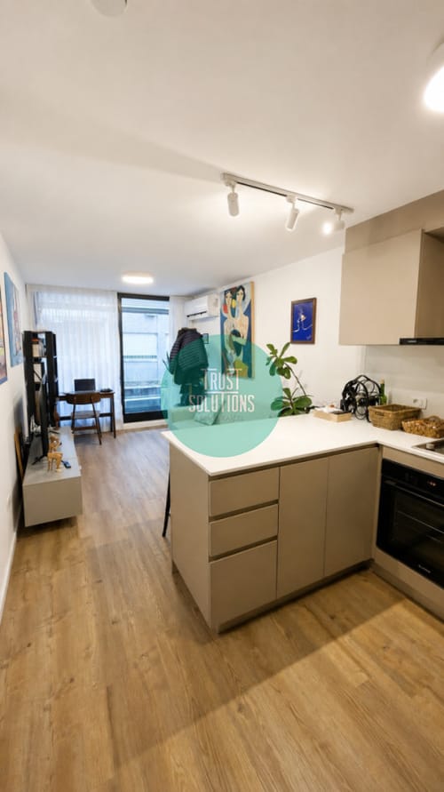 Tu nuevo hogar en el Centro | Alquiler 1 dormitorio amueblado, terraza privada y garage opcional · Foto 2