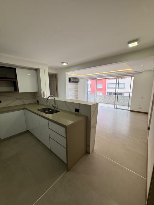 Apartamento de 3 alcobas en arriendo en La Flora, Cali, 104 m² · foto 3 de 18