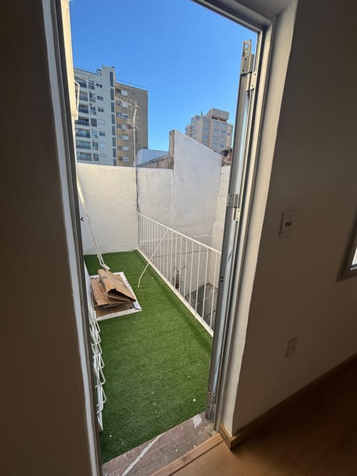 Hermoso y luminoso apto un dorm con tza a mts del mar · Foto 4
