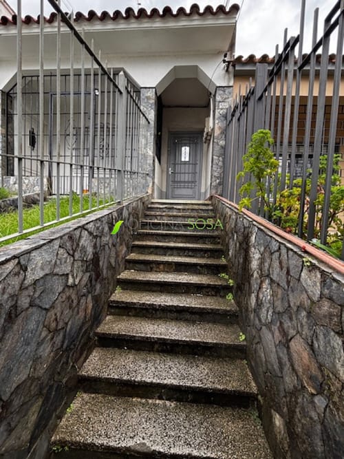 Oficina Sosa Prado - Dalmiro Costa y Resistencia apto por corredor con patio muy buena ubicacion · Foto 1