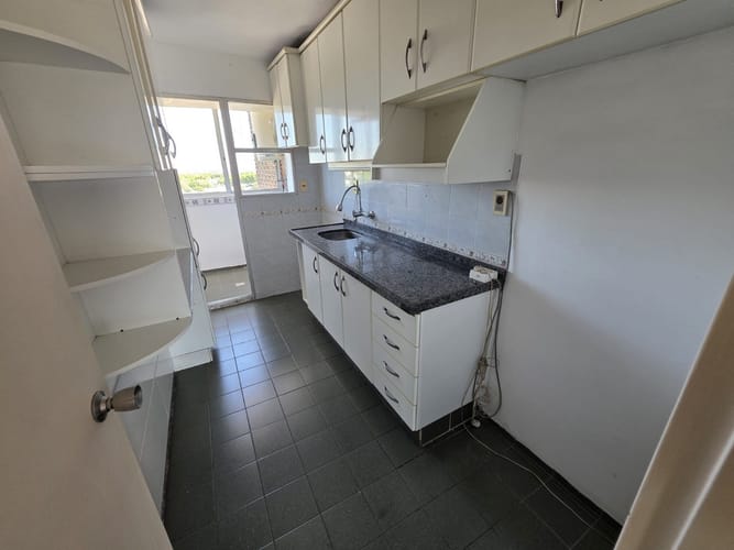 ALQUILER | Espectacular apartamento de 3 dormitorios, 2 baños y cochera · Foto 5