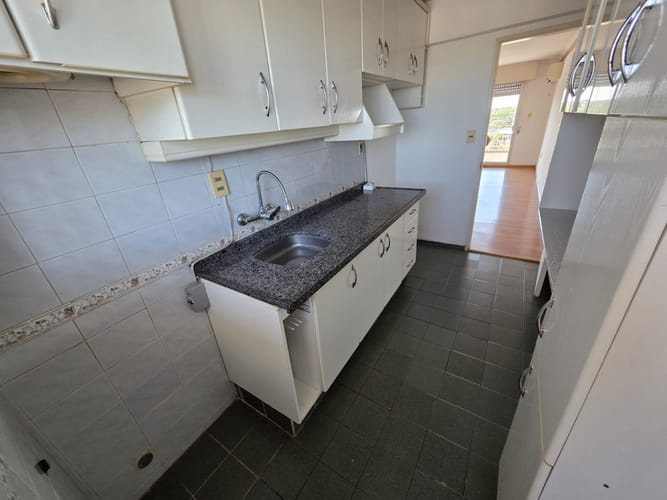 ALQUILER | Espectacular apartamento de 3 dormitorios, 2 baños y cochera · Foto 8
