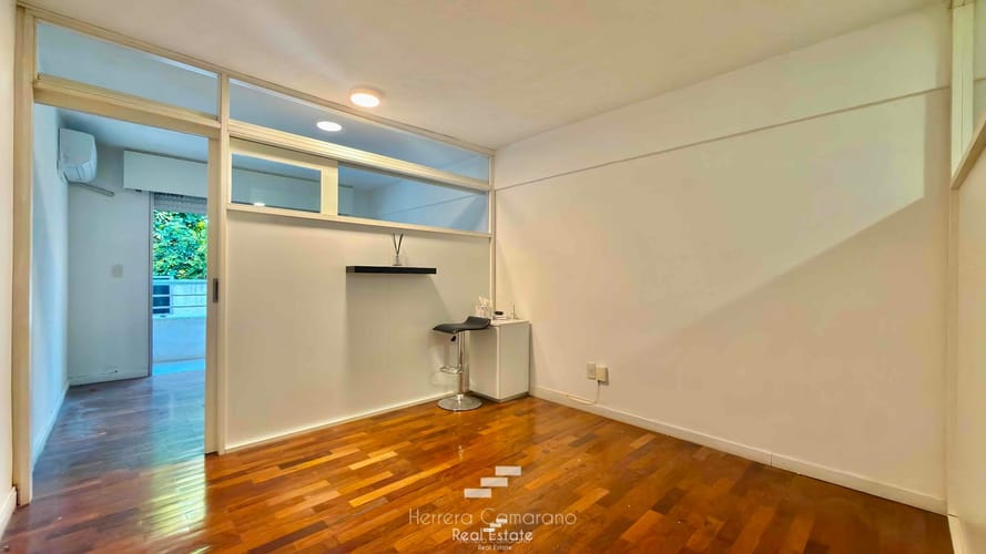 Apartamento en alquiler c/ cochera en Parque Rodó · Foto 2