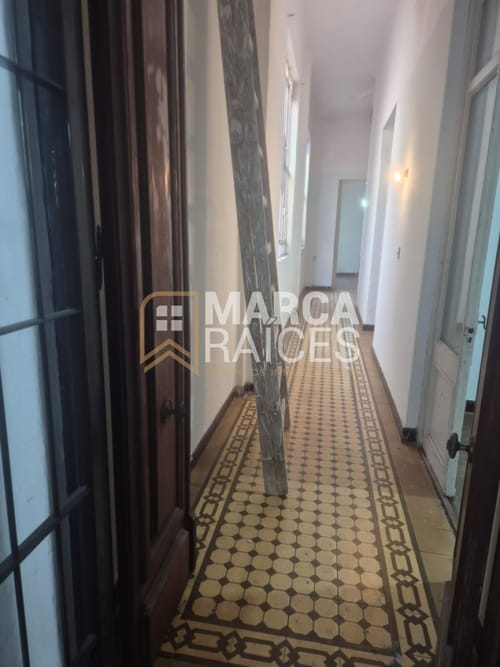 Alquiler Apartamento 4 Dormitorios con Azotea. Centro, Montevideo · Foto 3